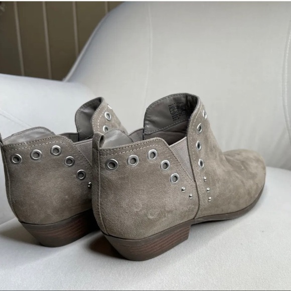 Circus By Sam Edelman Booties Youth 4 Studded Boots Brown Taupe Nubuck - Picture 3 of 5